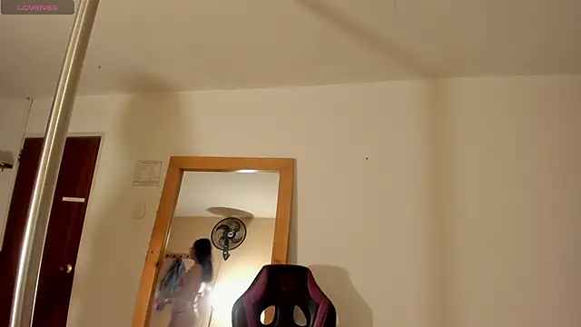 Snapshot of Demon_lala chatting on March 20, 2026, 12:17 pm Demon lala online show from March 20, 2026, 12:17 pm