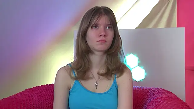 Snapshot of MilaMaelis chatting on March 9, 2026, 6:28 am MilaMaelis online show from March 9, 2026, 6:28 am