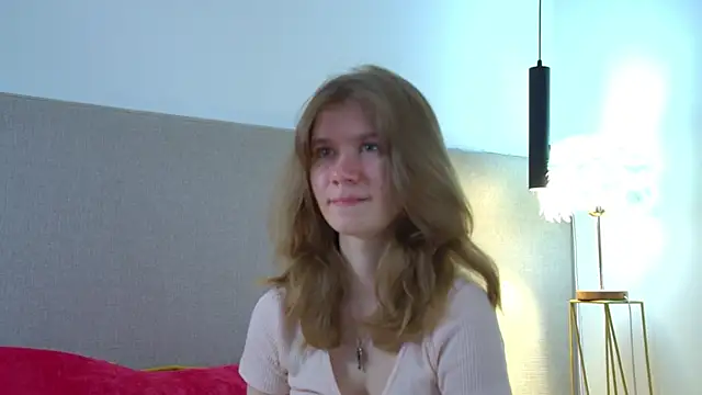 Snapshot of MilaMaelis chatting on April 2, 2026, 6:25 pm MilaMaelis online show from April 2, 2026, 6:25 pm