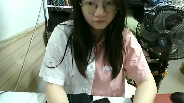 Snapshot of xiaoxiaowan11 chatting on March 29, 2026, 12:51 pm xiaoxiaowan11 online show from March 29, 2026, 12:51 pm
