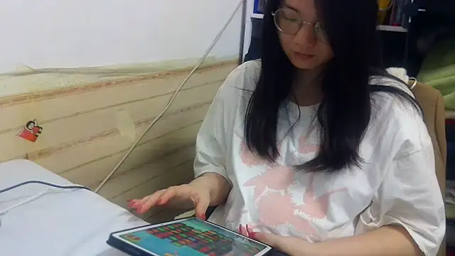 xiaoxiaowan11 online show from March 13, 2026, 11:15 am