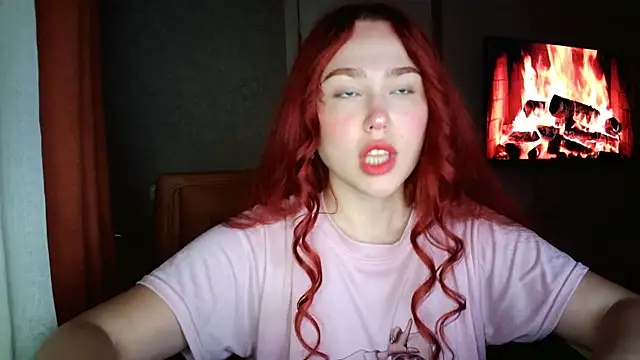 LolaaMint  online show from May 3, 2026, 2:09 pm