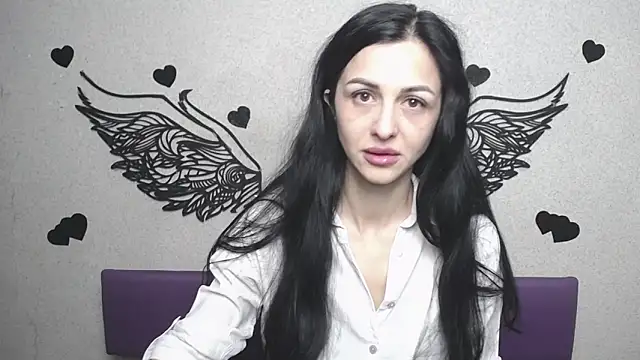 EvaClarkk online show from May 7, 2026, 5:22 am