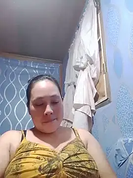 Snapshot of May_Bombs chatting on July 13, 2026, 1:38 am May Bombs online show from July 13, 2026, 1:38 am
