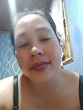 Snapshot of May_Bombs chatting on July 23, 2026, 2:53 am May Bombs online show from July 23, 2026, 2:53 am