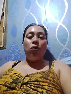 Snapshot of May_Bombs chatting on July 5, 2026, 12:56 pm May Bombs online show from July 5, 2026, 12:56 pm