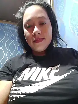 Snapshot of May_Bombs chatting on June 7, 2026, 1:11 am May Bombs online show from June 7, 2026, 1:11 am
