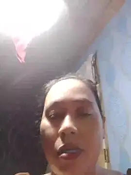 Snapshot of May_Bombs chatting on July 25, 2026, 10:22 am May Bombs online show from July 25, 2026, 10:22 am