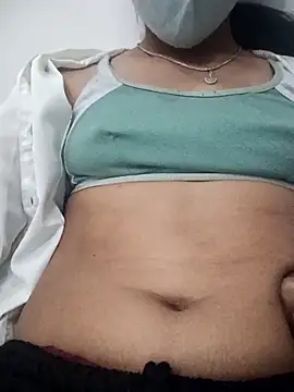 18 ki chut online show from February 4, 2026, 6:14 pm