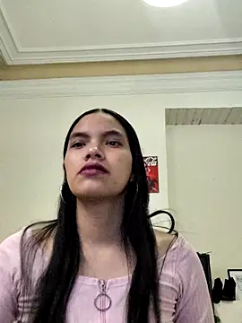 Julieta Parker online show from February 5, 2026, 2:46 pm