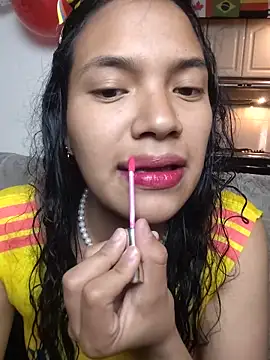 Julieta Parker online show from June 12, 2026, 1:47 am
