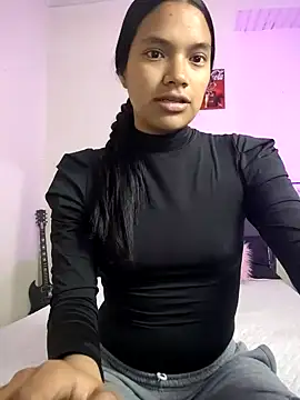 Julieta Parker online show from February 9, 2026, 2:48 pm