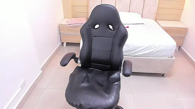 Snapshot of LISIEMARGOTH chatting on March 10, 2026, 12:42 pm LISIEMARGOTH online show from March 10, 2026, 12:42 pm