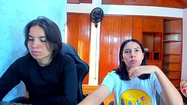 Emily and Soffy online show from April 24, 2026, 12:40 pm