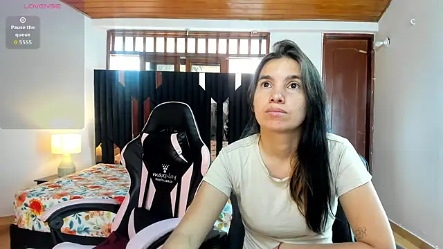 Emily and Soffy online show from February 13, 2026, 12:05 pm