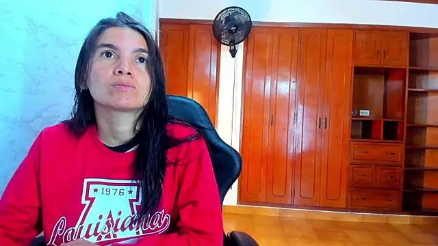 Emily and Soffy online show from April 23, 2026, 12:22 pm