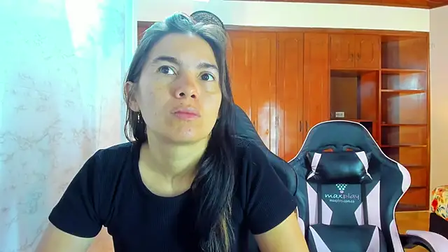 Emily and Soffy online show from February 9, 2026, 11:52 am