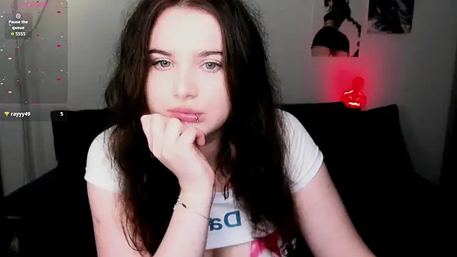 Snapshot of chloe_dashh chatting on March 28, 2026, 7:37 pm chloe dashh online show from March 28, 2026, 7:37 pm