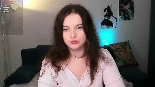 Snapshot of chloe_dashh chatting on February 24, 2026, 9:37 pm chloe dashh online show from February 24, 2026, 9:37 pm