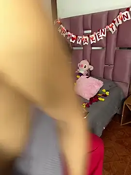 MaxyRyan online show from February 14, 2026, 1:11 pm