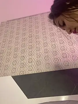 Snapshot of Mia_rivers__ chatting on June 14, 2026, 2:24 am Mia rivers online show from June 14, 2026, 2:24 am