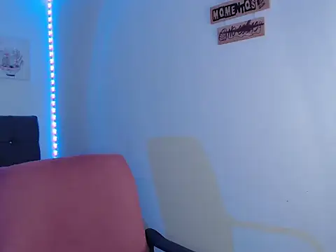 Snapshot of latin_riahnna_jp chatting on March 18, 2026, 2:26 am latin riahnna jp online show from March 18, 2026, 2:26 am