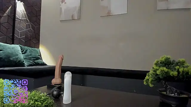 ImNysha online show from February 20, 2026, 11:39 pm