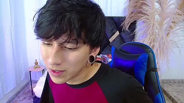 nikoo 18 online show from February 5, 2026, 2:13 pm