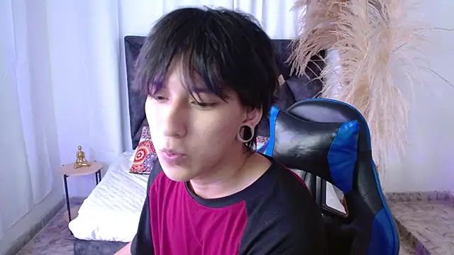 nikoo 18 online show from February 22, 2026, 1:46 pm