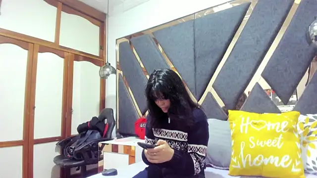 Maggyx online show from February 13, 2026, 1:33 pm