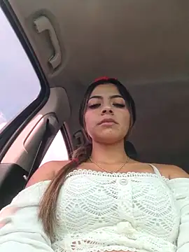 Snapshot of _as_una77 chatting on March 7, 2026, 6:35 pm as una77 online show from March 7, 2026, 6:35 pm