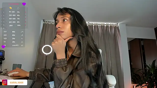 karinnixx online show from February 10, 2026, 2:27 pm