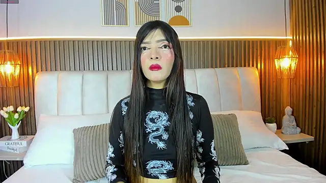 LisaLain online show from April 23, 2026, 12:00 pm