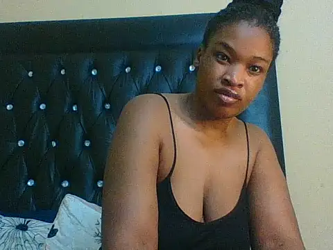 Snapshot of Juicylipss88 chatting on February 8, 2026, 9:40 am Juicylipss88 online show from February 8, 2026, 9:40 am