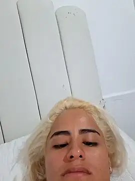 luna244 online show from February 7, 2026, 10:51 pm