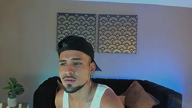 neyder sanz online show from March 18, 2026, 8:32 pm