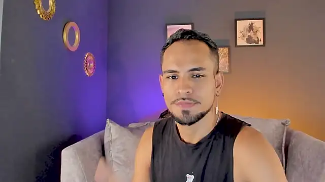 neyder sanz online show from March 13, 2026, 7:41 pm