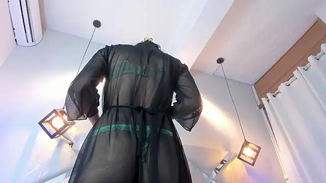 Wildkiitty online show from March 18, 2026, 9:45 am