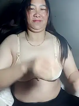 Snapshot of bongtuyet11 chatting on February 5, 2026, 1:07 pm bongtuyet11 online show from February 5, 2026, 1:07 pm