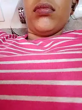 komalsharma99 online show from June 14, 2026, 10:05 am
