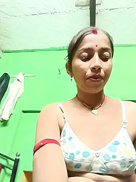Snapshot of Cut_it73 chatting on February 18, 2026, 12:23 pm Cut it73 online show from February 18, 2026, 12:23 pm