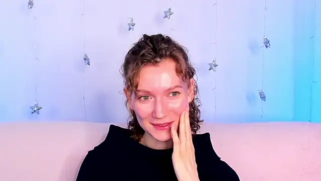 MarinaHottie online show from February 4, 2026, 8:09 am