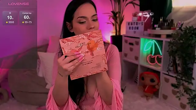 Snapshot of KatherineSwan chatting on March 20, 2026, 10:11 pm KatherineSwan online show from March 20, 2026, 10:11 pm