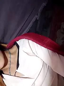Snapshot of witch-xx chatting on April 5, 2026, 5:41 pm witch-xx online show from April 5, 2026, 5:41 pm