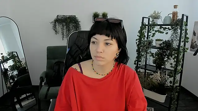 Snapshot of NeoGeisha chatting on April 14, 2026, 9:03 am NeoGeisha online show from April 14, 2026, 9:03 am