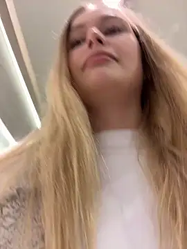 Snapshot of blonde_exe chatting on March 14, 2026, 2:12 pm blonde exe online show from March 14, 2026, 2:12 pm