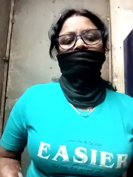 Anushka096 online show from February 9, 2026, 2:59 pm