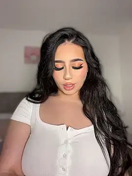 Snapshot of Sofiia_Vegaa chatting on June 17, 2026, 3:39 am Sofiia Vegaa online show from June 17, 2026, 3:39 am