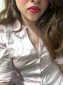 riya sharma11 online show from May 1, 2026, 7:30 pm
