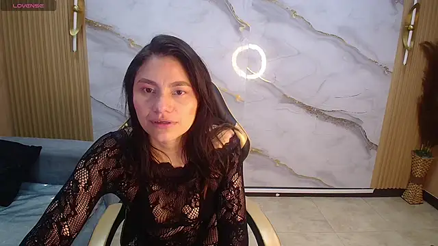 rox luxury tf online show from June 10, 2026, 12:50 pm